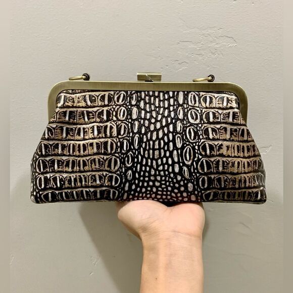 Genuine Leather Croc-Embossed Texture Push-lock Clutch/Shoulder Bag/Crossbody - Picture 2 of 16